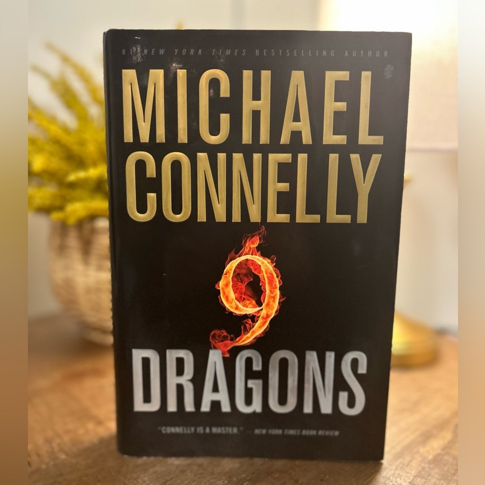🌶️✨BUNDLE & SAVE✨ Michael Connelly: 9 Dragons